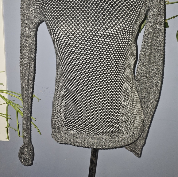 Iviva Lululemon knitted sweater - Picture 2 of 7